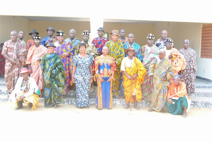 Réconciliation / Les Chefs de village et de terre de Jacqueville à Mme Henriette Diabaté : « Pardonne-nous pour les torts que nous avons faits »